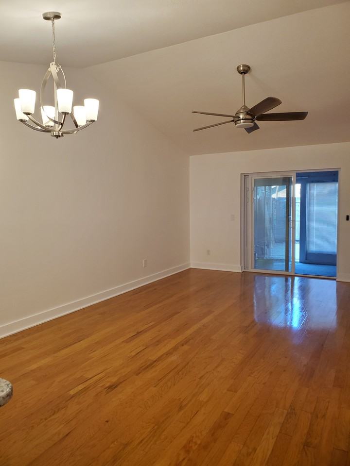 1135 Dover Court - Photo 2 of 17
