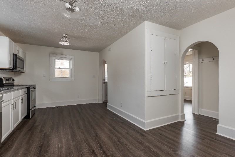 6238 Saint Marys Rd - Photo 3 of 17