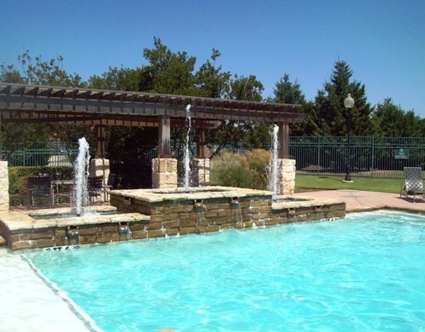 503 Highland Dr C6 - Photo 3 of 10