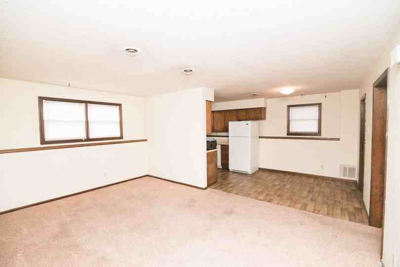 1204 Hillcrest Rd #2 - Photo 2 of 14