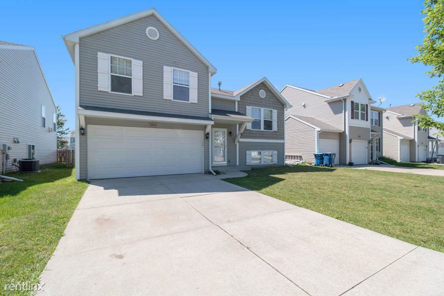 8843 Geiser Grv - Photo 2 of 20