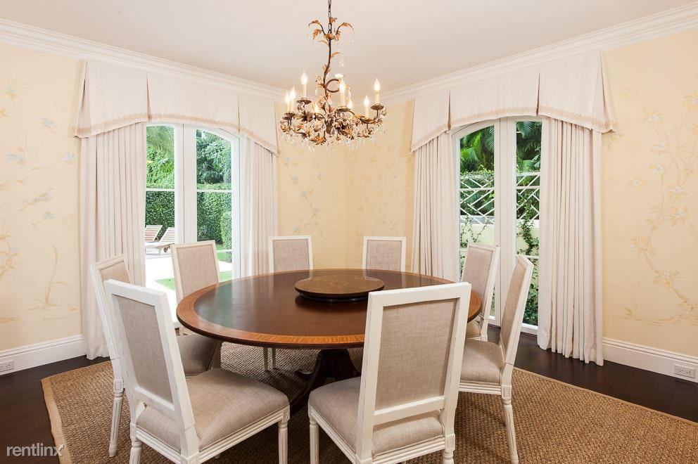 210 Emerald Ln - Photo 3 of 8