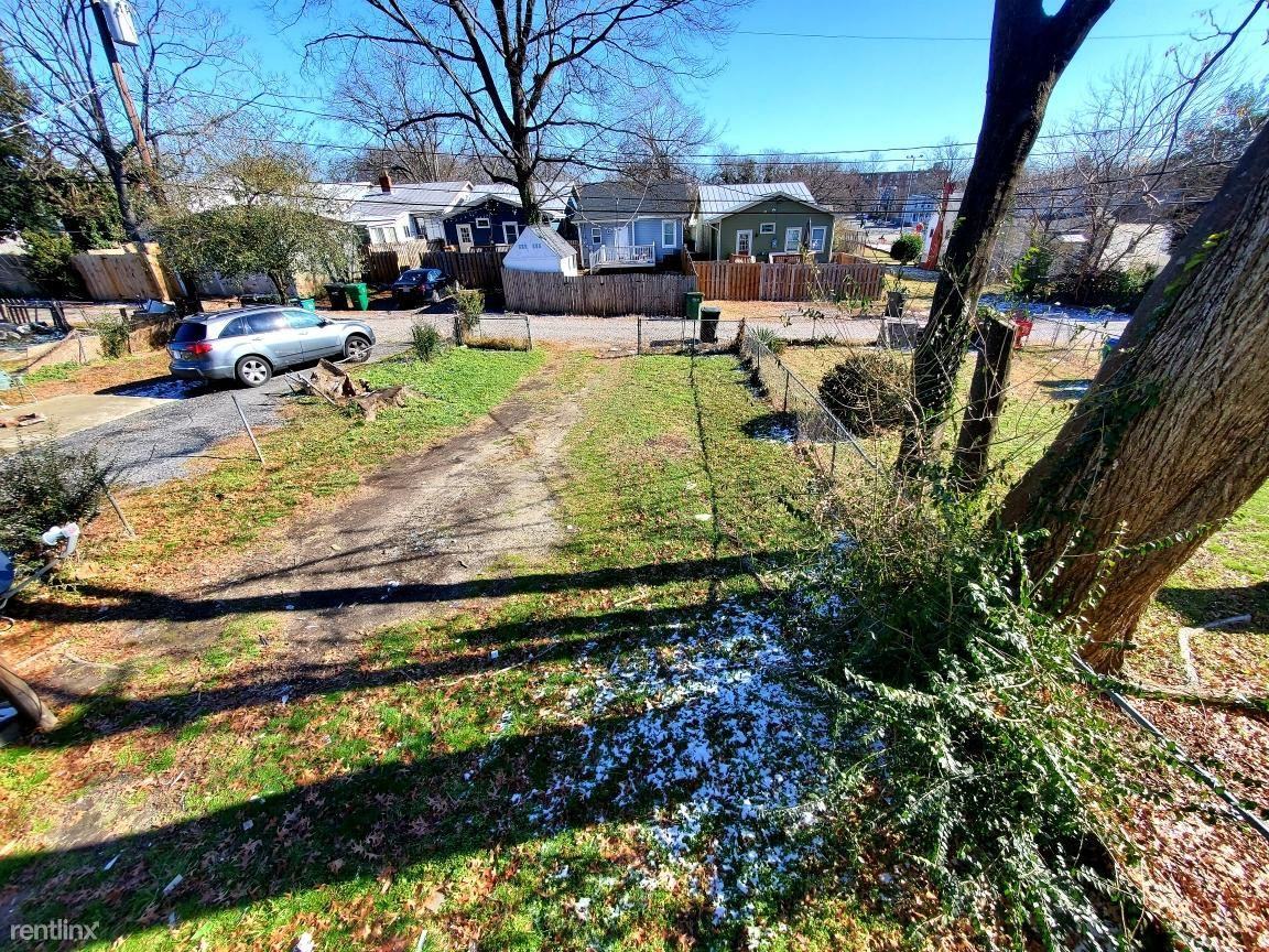 1429 Rogers St - Photo 2 of 13