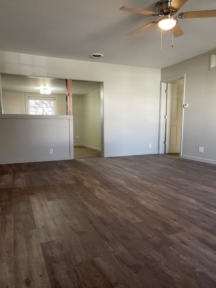 722 West Church Street - Photo 2 of 12