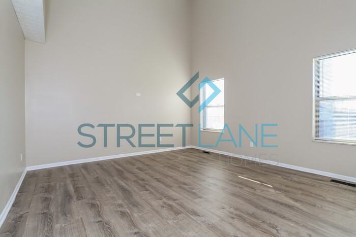 1305 Onslow Dr - Photo 3 of 15