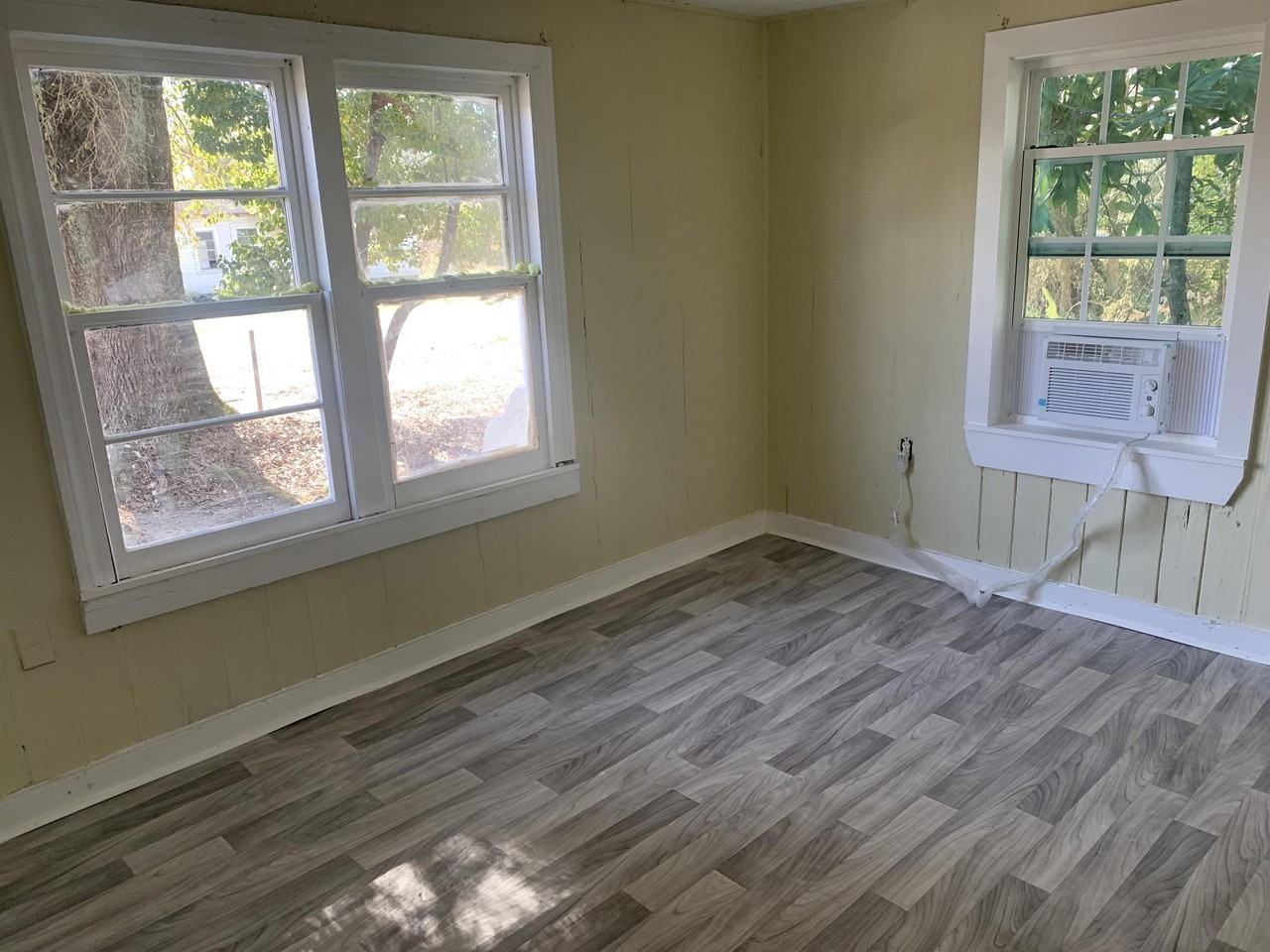 1310 Rebecca Ave #1 - Photo 3 of 6