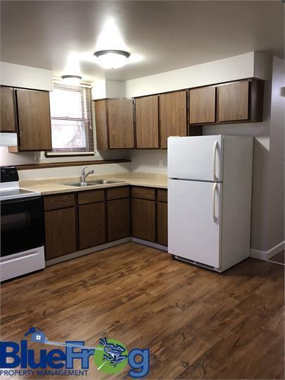 408 - 410 Mccolm Street - Photo 3 of 7