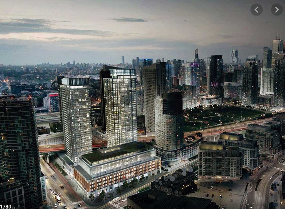 17 Bathurst Street #4216