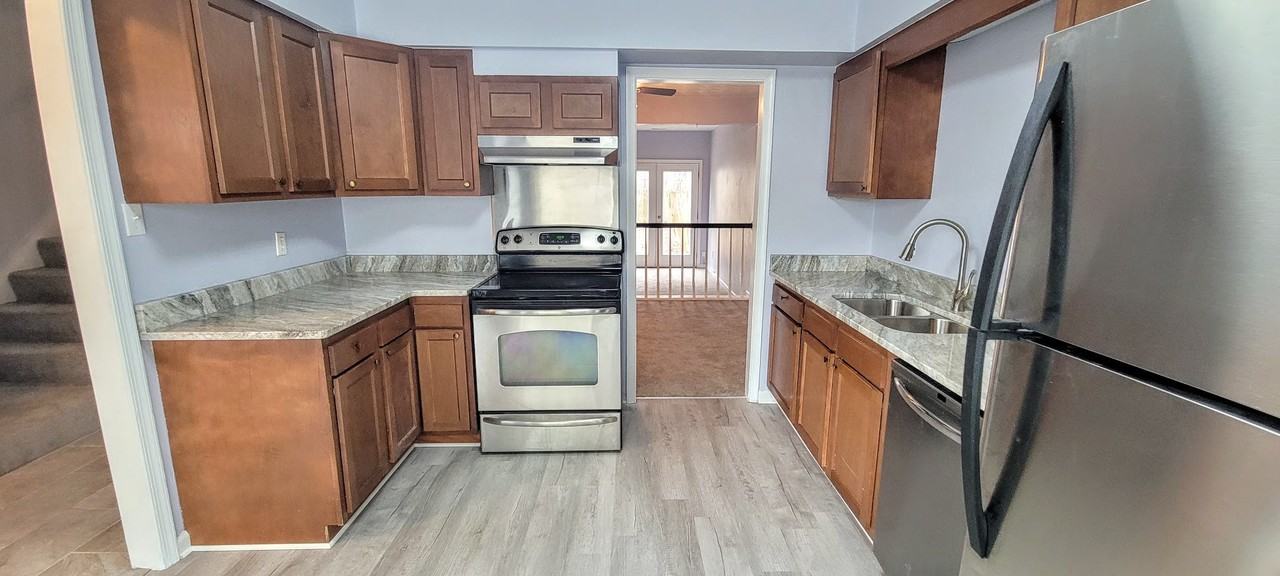 4245 Morgate Ln - Photo 2 of 23