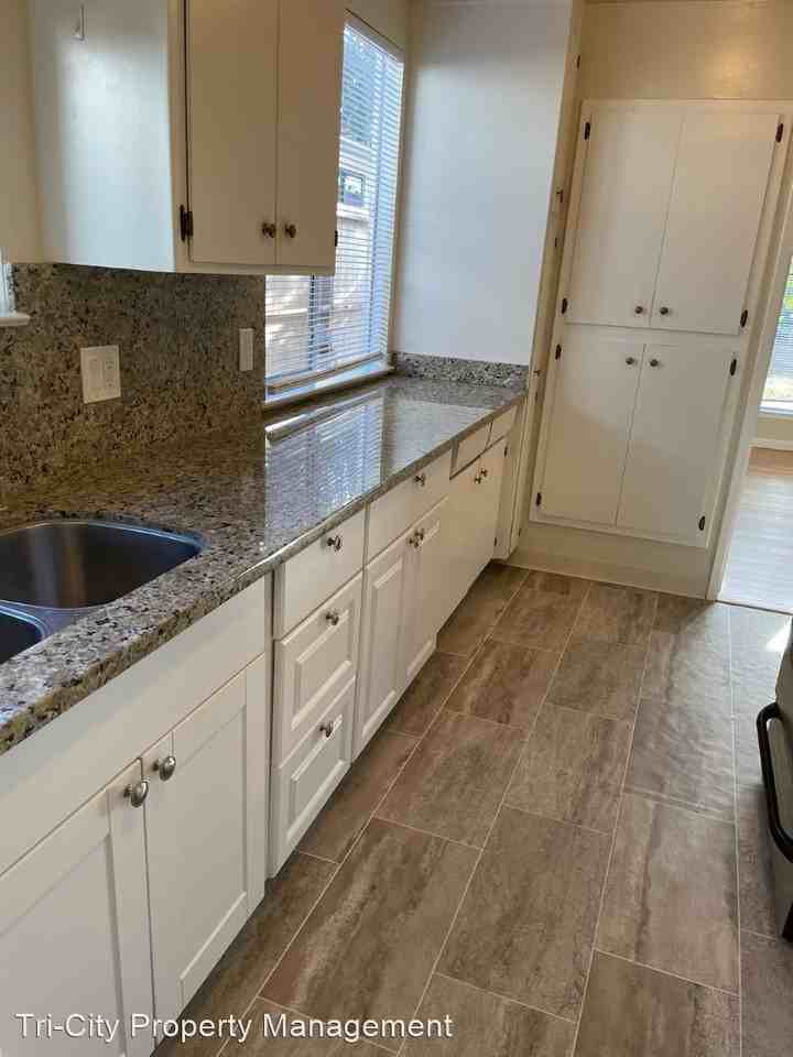 41861 Paseo Padre Pkwy - Photo 3 of 9