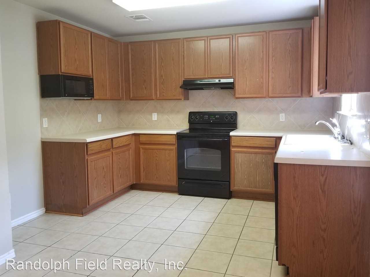 5123 Fountain Hl - Photo 3 of 21