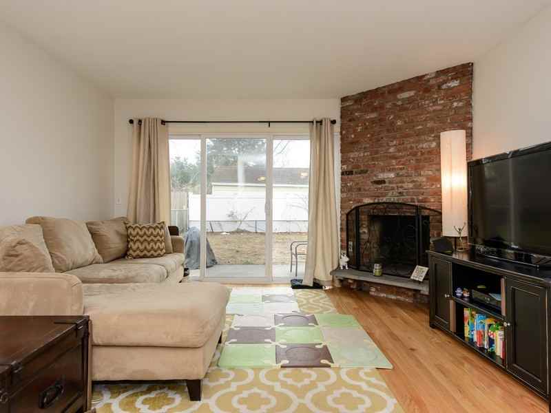 57 Sagamore Hill Dr #AA - Photo 2 of 12