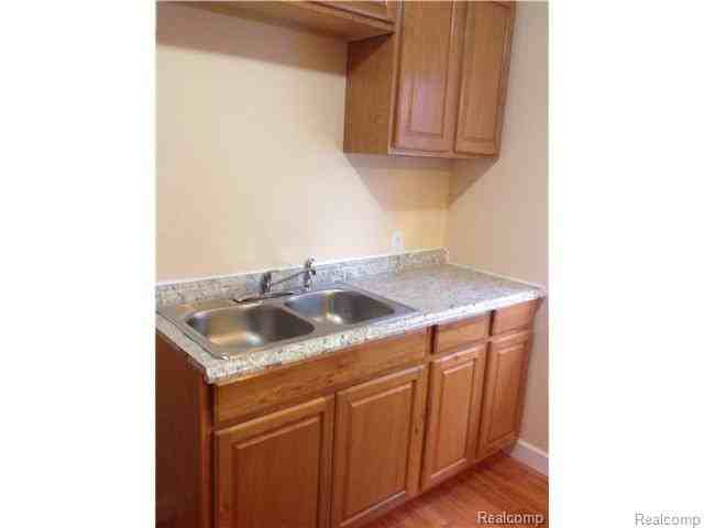 6237 Jonathon St - Photo 3 of 16