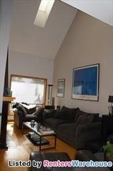 3042 Lake Shore Dr - Photo 3 of 14