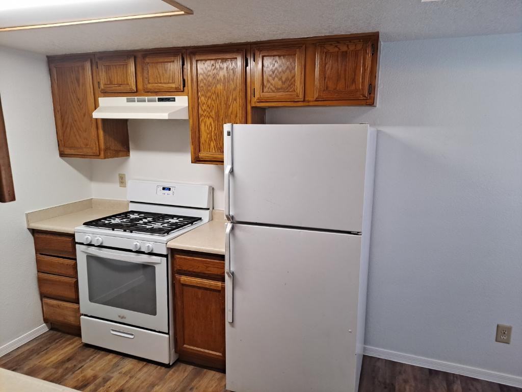485 Vancouver Rd Se - Photo 3 of 19