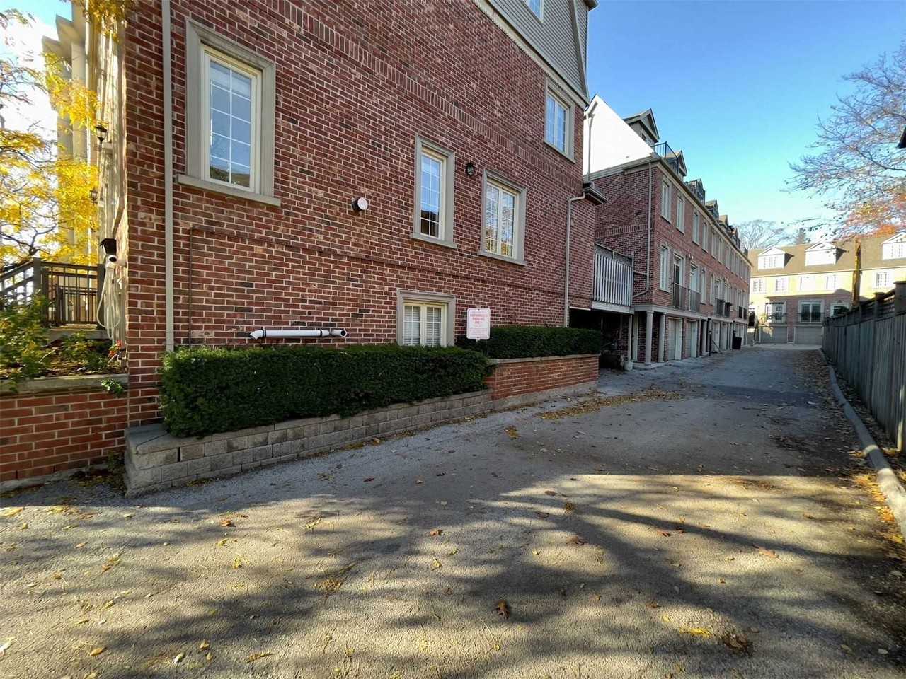 720 Kingston Rd #C - Photo 3 of 22