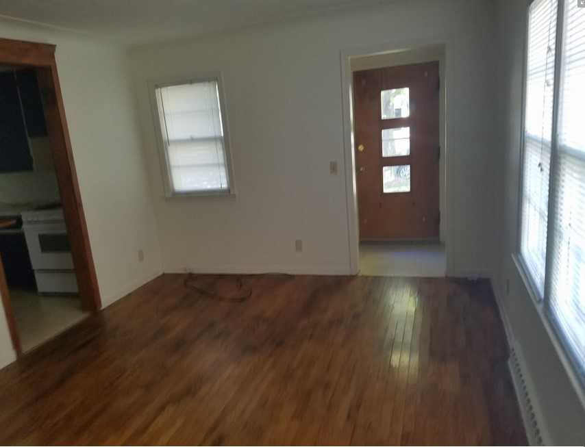 515 Smith Avenue - Photo 2 of 10