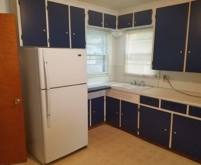 515 Smith Avenue - Photo 3 of 10