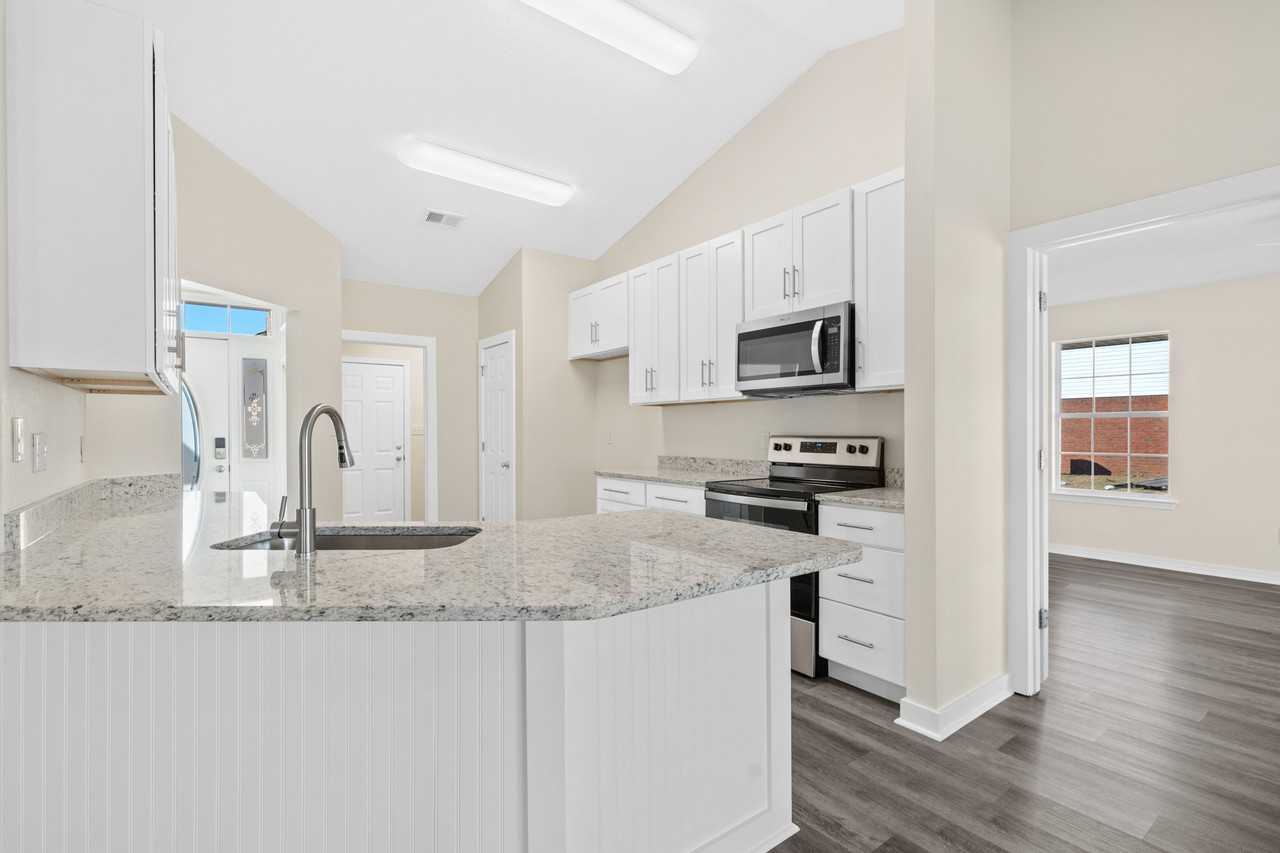 2520 E Ashford Park Dr - Photo 2 of 30