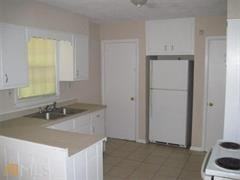 3535 Glenview Cir SW - Photo 2 of 10