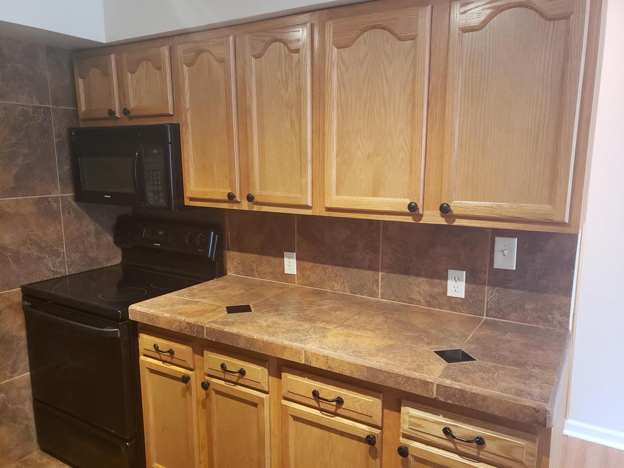 151 Robinson St #14 - Photo 4 of 21
