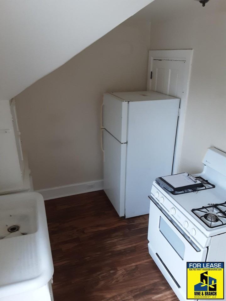 1528 Erie Ave #1528 - Photo 7 of 16
