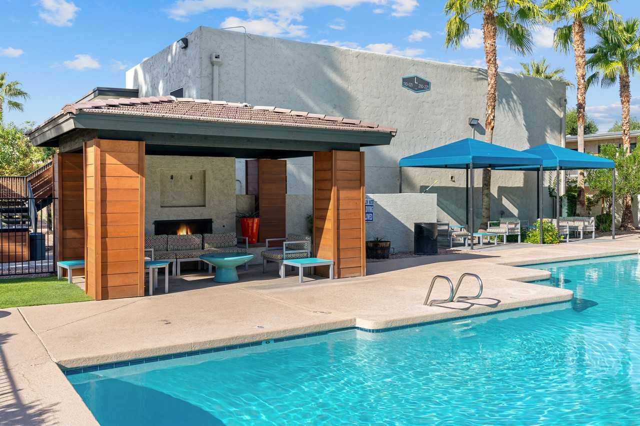 Tides at South Tempe - Photo 2 of 21