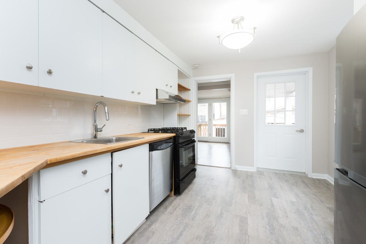 556 Churchill Avenue North #1 - Photo 7 of 15