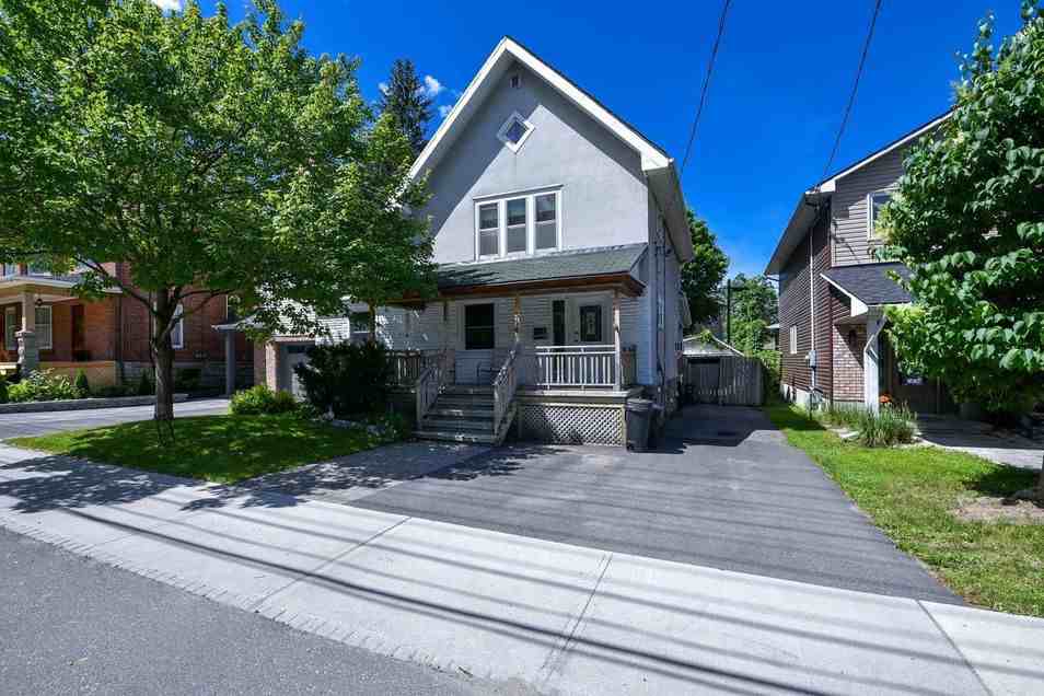 556 Churchill Avenue North #1