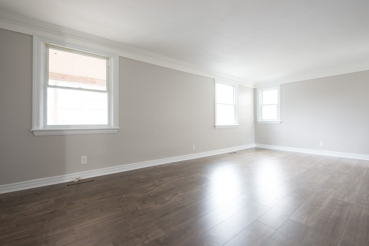 556 Churchill Avenue North #1 - Photo 5 of 15