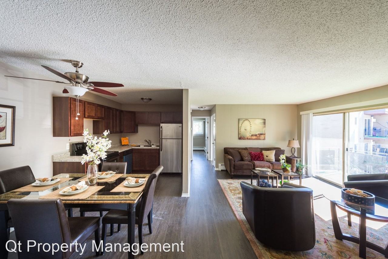 1230 Cheri Lane NE - Photo 2 of 14