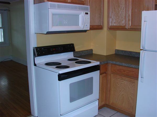 16742 148th Ave - Photo 3 of 9