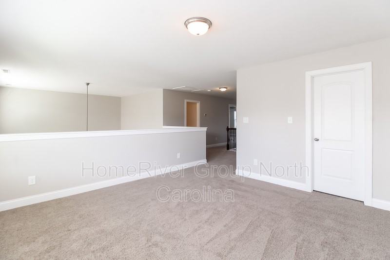 125 Glenmoor Ave - Photo 2 of 17