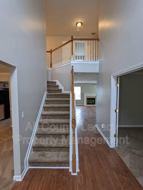 634 Landing Way - Photo 2 of 14