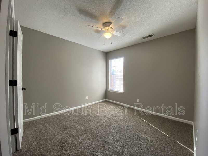 6845 Country Park Dr - Photo 6 of 8