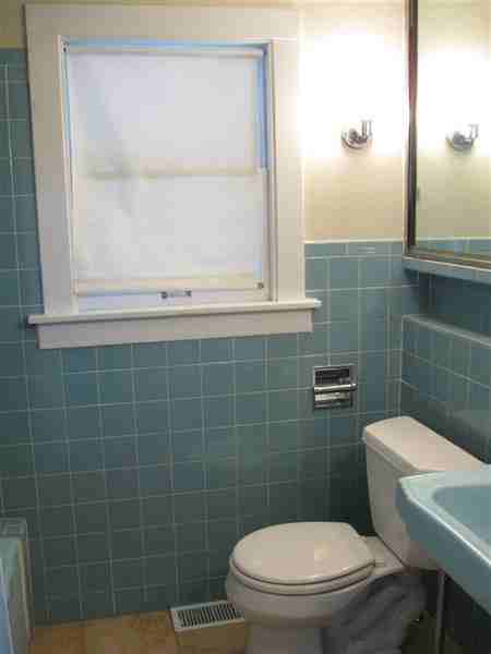 2340 Waite Ave - Photo 3 of 4