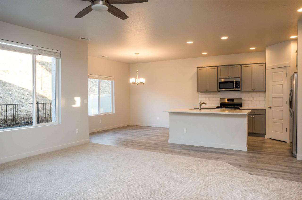 248 N Caracaras Way #1 - Photo 5 of 20