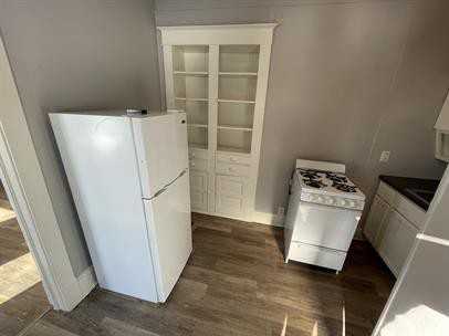 1043 Church Street - Photo 2 of 4
