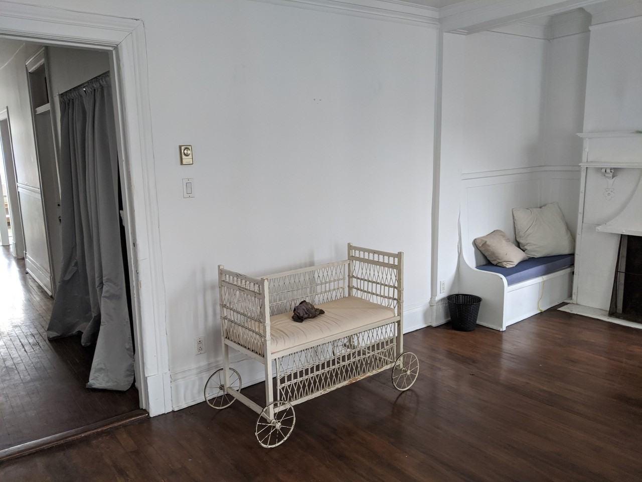 3615 Rue Lorne Crescent #1 - Photo 6 of 9