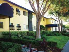 featured image of 2033 Latham St