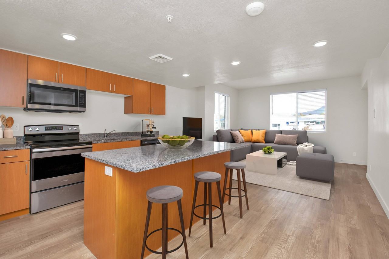 Clearfield Plaza Apartments - Photo 2 of 24