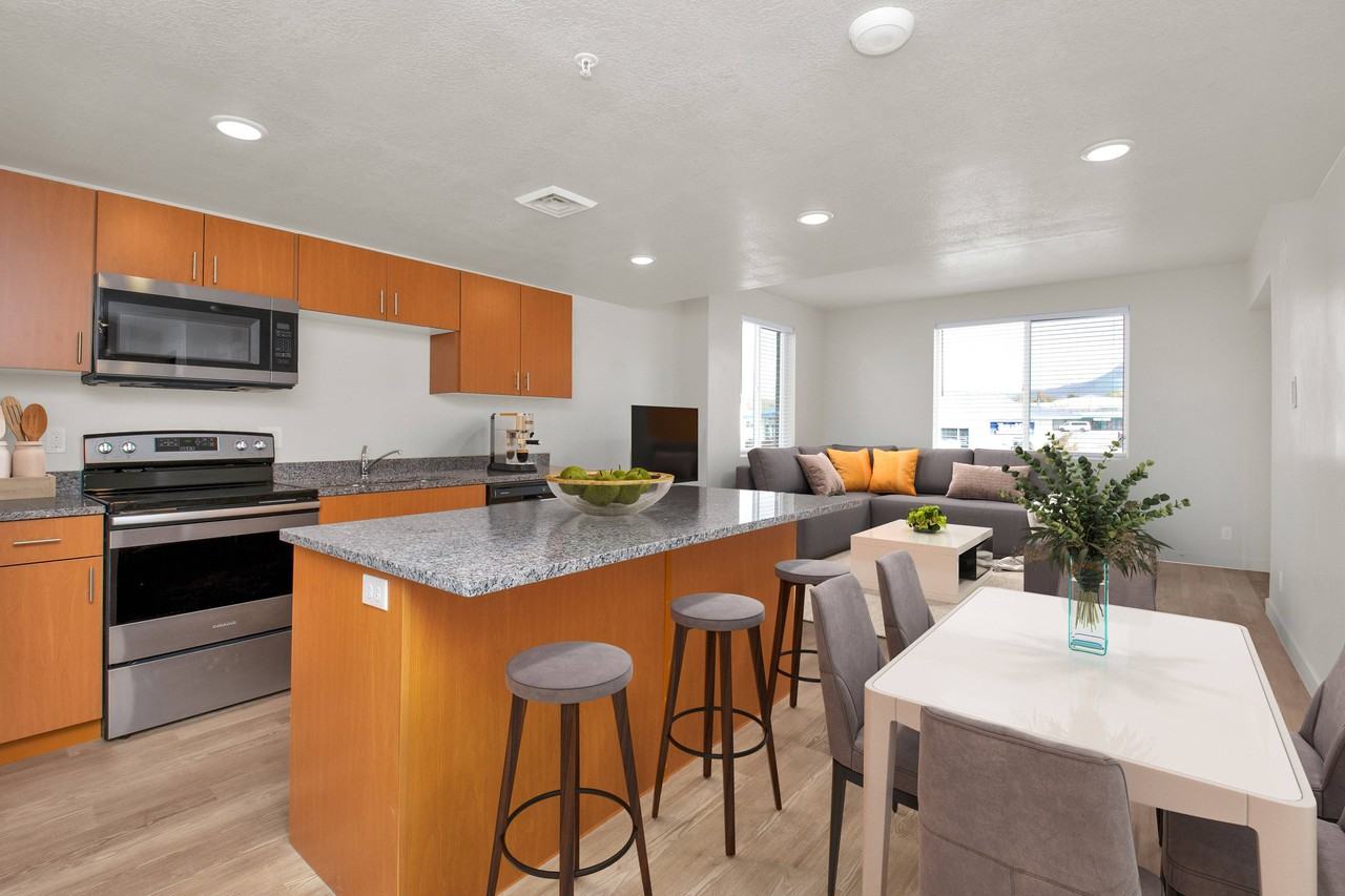 Clearfield Plaza Apartments - Photo 3 of 24