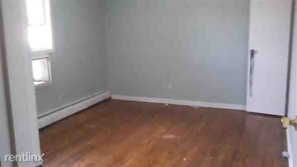 140 71st St - Photo 3 of 6