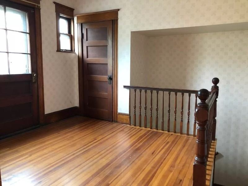 446 Tyler St #2ndFLFLAT - Photo 2 of 13