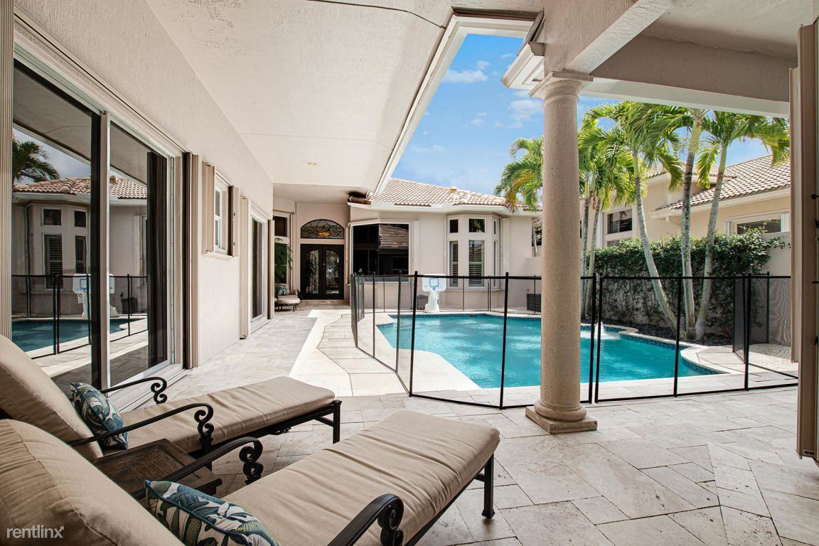 226 Montant Dr - Photo 2 of 16