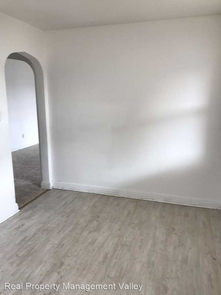 1311 Fletcher Ave - Photo 3 of 5