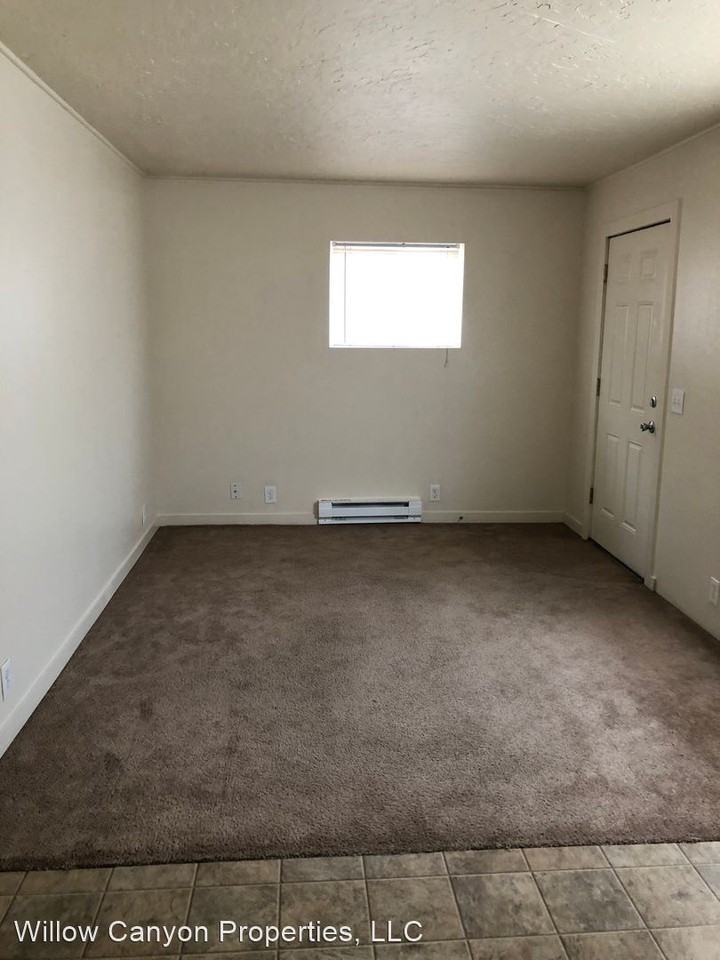 318 2nd Avenue - Photo 3 of 3