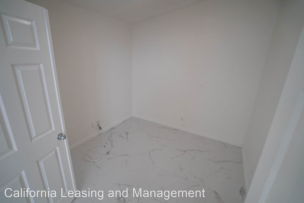 25840 Webster Pl - Photo 2 of 21