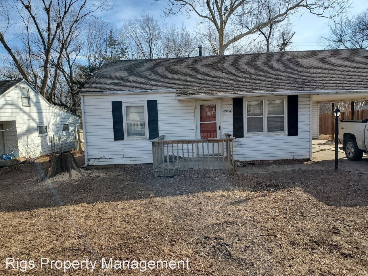 1904 Se Illinois Ave, Topeka, KS 66607 2 Bedroom Apartment for Rent