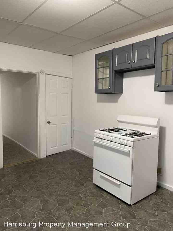 1137 Derry St - Photo 3 of 17